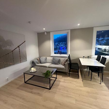 Modern Apartment With Free Parking Bergen Exterior foto